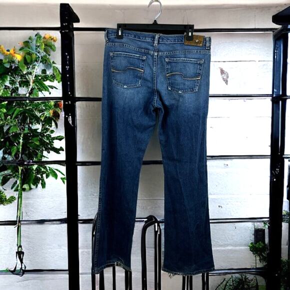 Tilt Women’s Junior 11 Newport Boy Cut Medium Wash Wide Leg Fray Hem Jeans - Picture 2 of 10